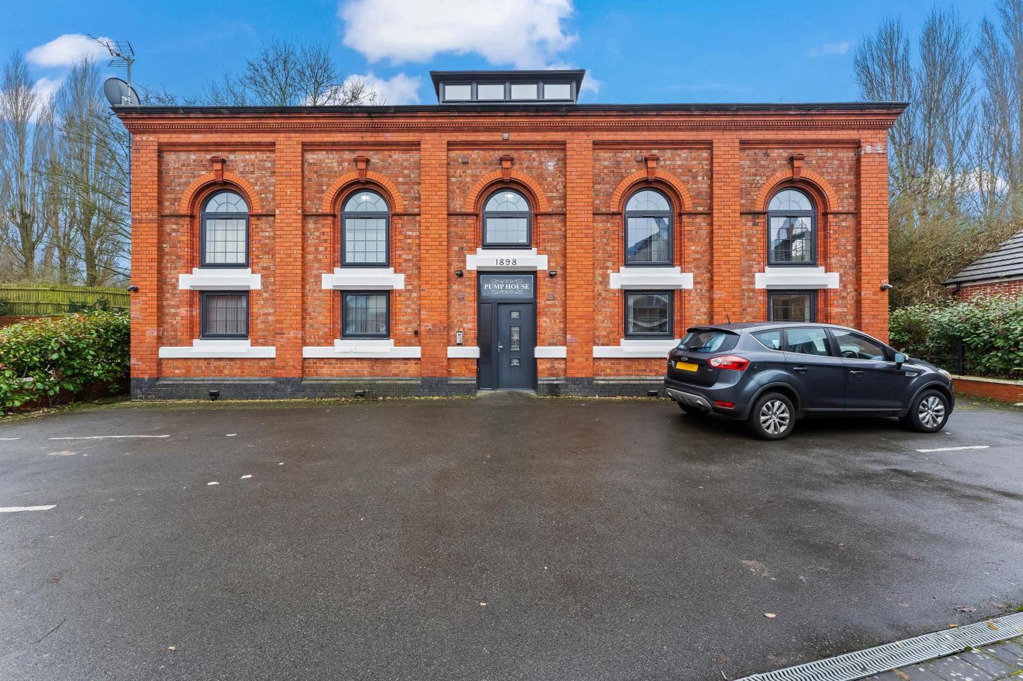 Apartment Bloom Court -sleeps 4-free Parking With Workstation & High-speed Wifi Birmingham